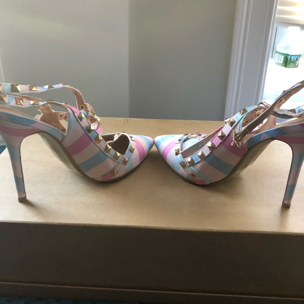 Pumps : Wild Diva 8.5 Heels . Never worn . New
